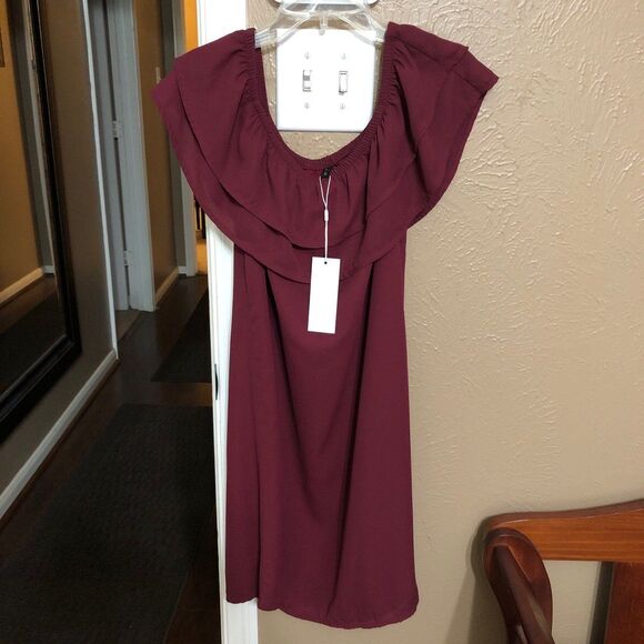 NWT!! Mary & Mabel Dress Size Small Off The Shoulder Maroon Sleeveless Dress - Picture 10 of 10